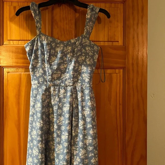 princess polly baby blue dress Trixxi Blue & White Floral Print Smocked Sun main image 1